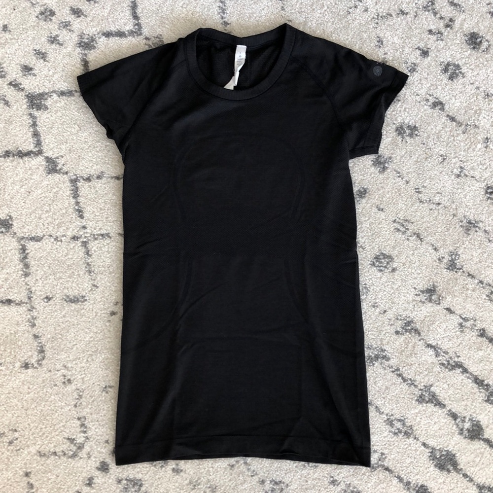 Swiftly Tech Short Sleeve Crew